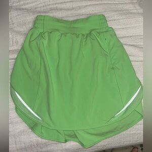 Lululemon Hotty Hot High rise size 2 good condition built in shorts and pockets